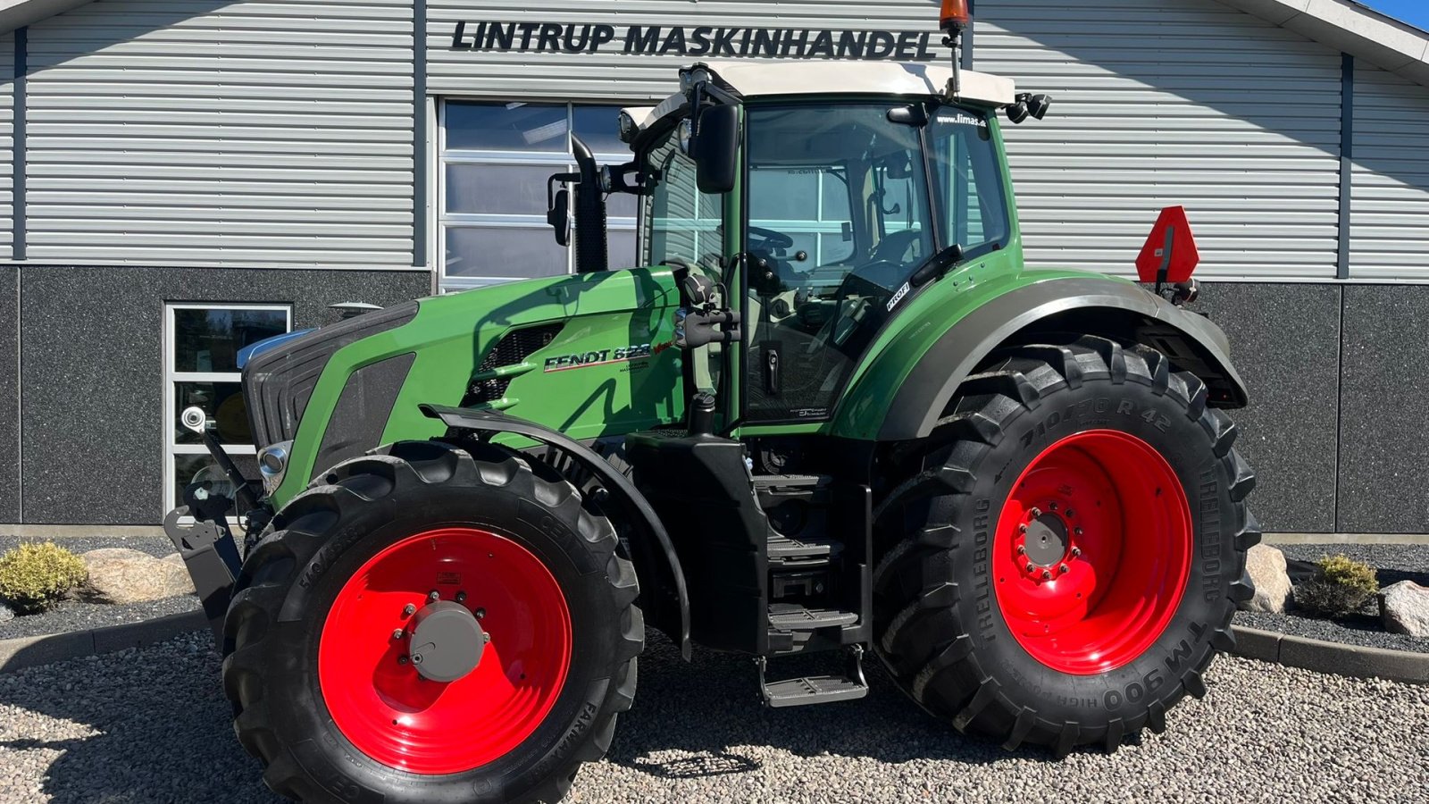 Traktor des Typs Fendt 828 Profi model.  Meget flot traktor med nye fordæk., Gebrauchtmaschine in Lintrup (Bild 1)