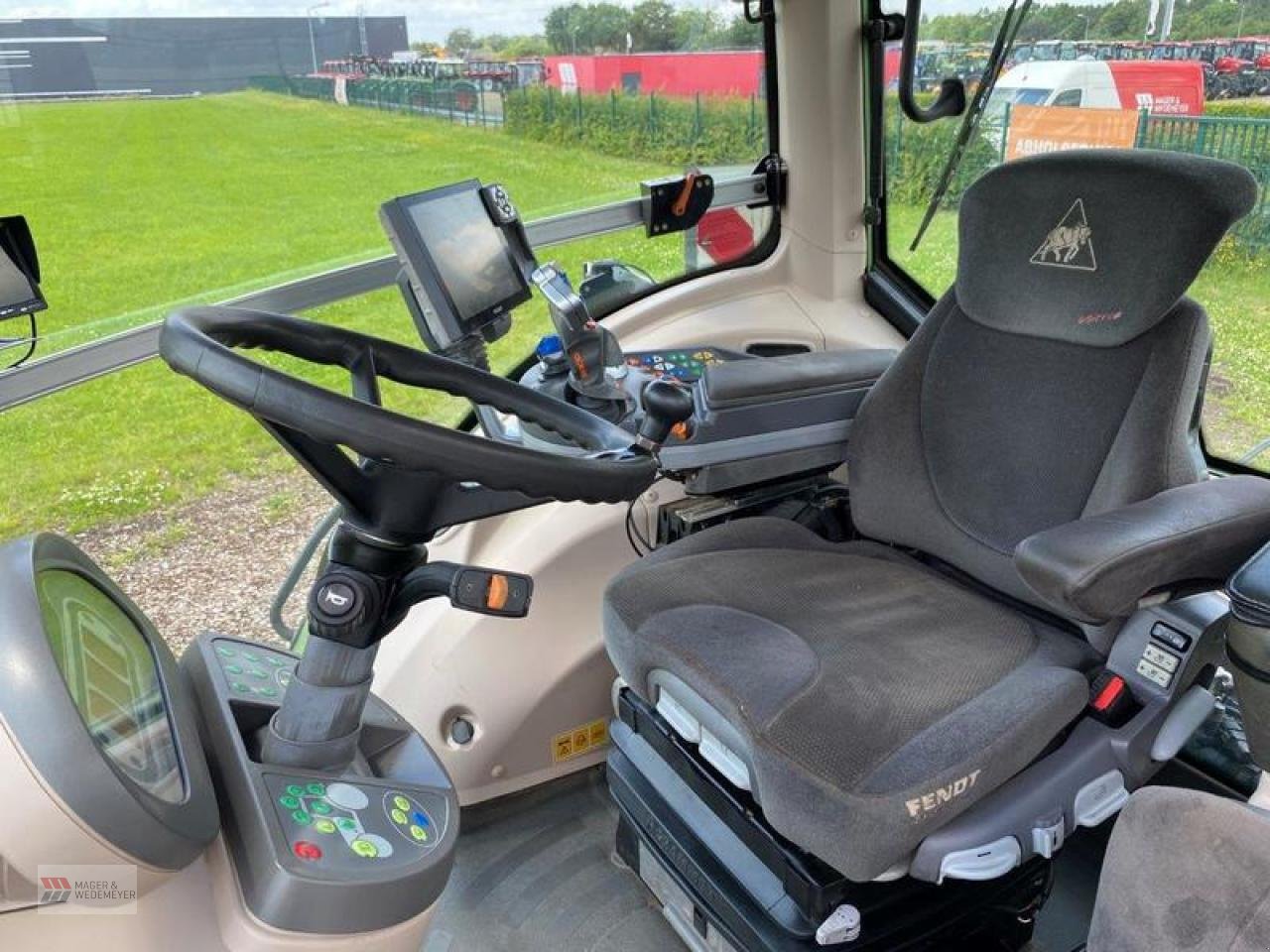 Traktor of the type Fendt 828 PROFI PLUS GEN.4, Gebrauchtmaschine in Oyten (Picture 8)