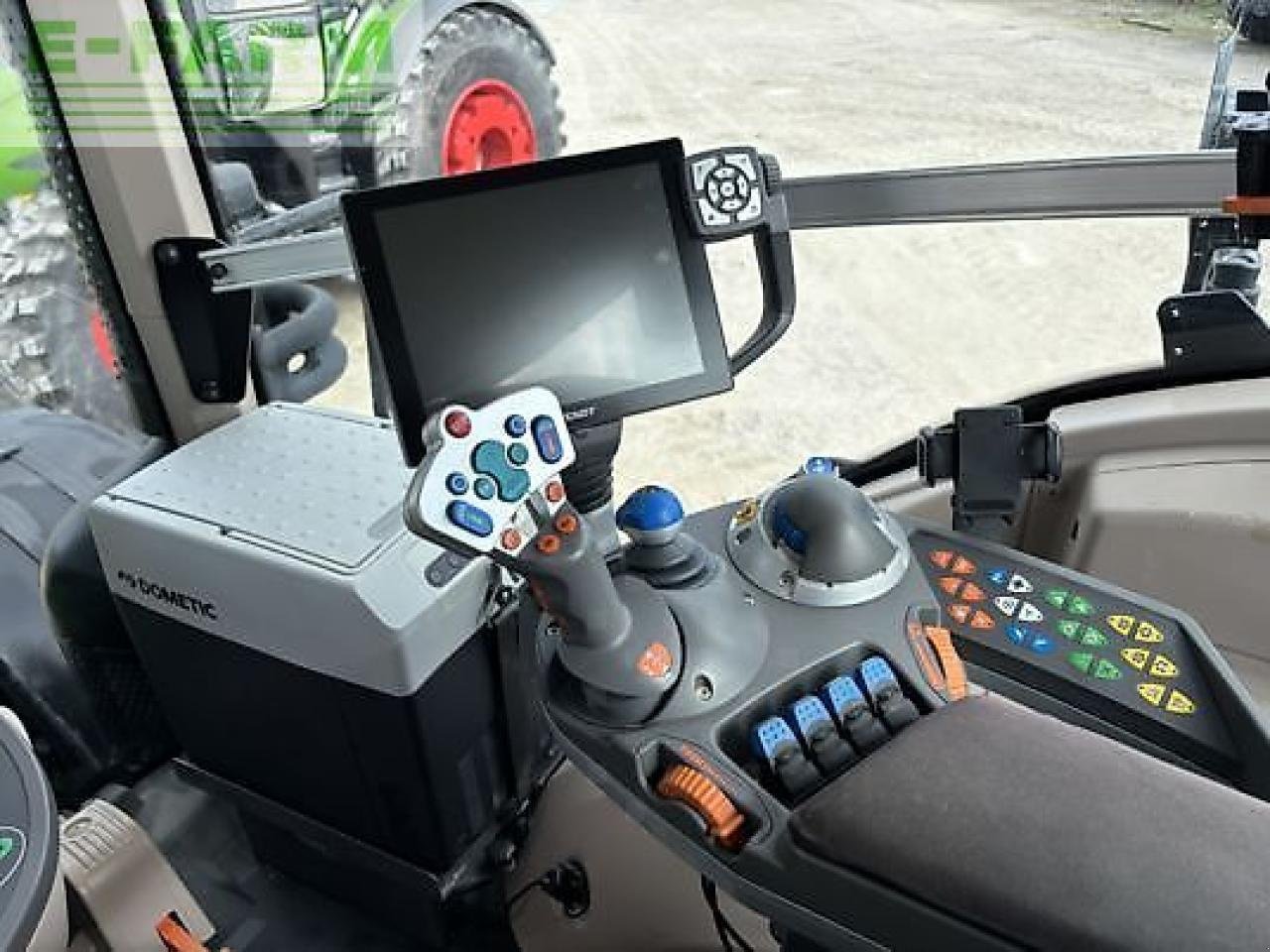 Traktor typu Fendt 828 profi plus, Gebrauchtmaschine w MONFERRAN (Zdjęcie 7)
