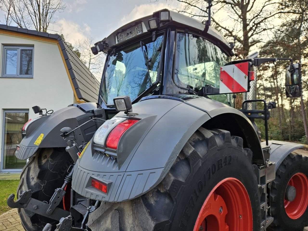 Traktor типа Fendt 828 S4 NEW ENGINE VarioGrip 824, Gebrauchtmaschine в Bergen op Zoom (Фотография 7)