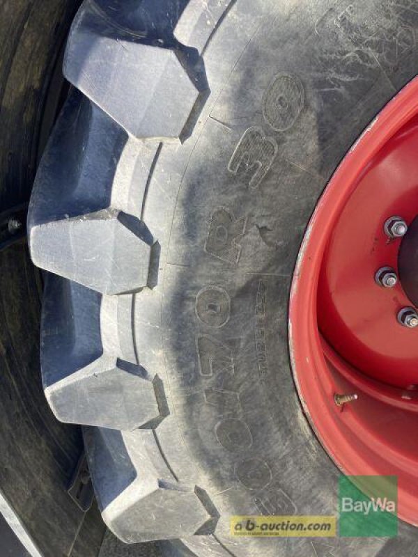 Traktor des Typs Fendt 828  S4 PROFI PLUS Motor Neu, Gebrauchtmaschine in Obertraubling (Bild 3)