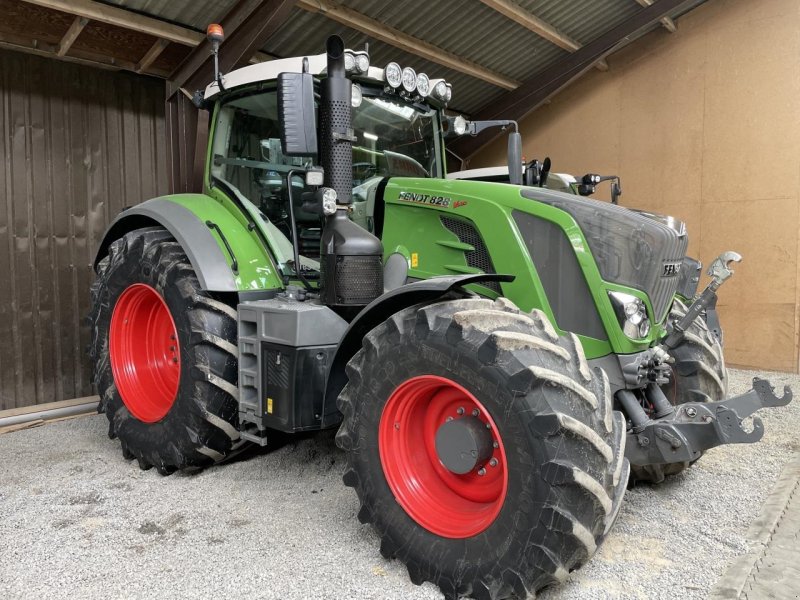 Traktor of the type Fendt 828 S4 PROFI PLUS, Gebrauchtmaschine in Grindsted (Picture 1)