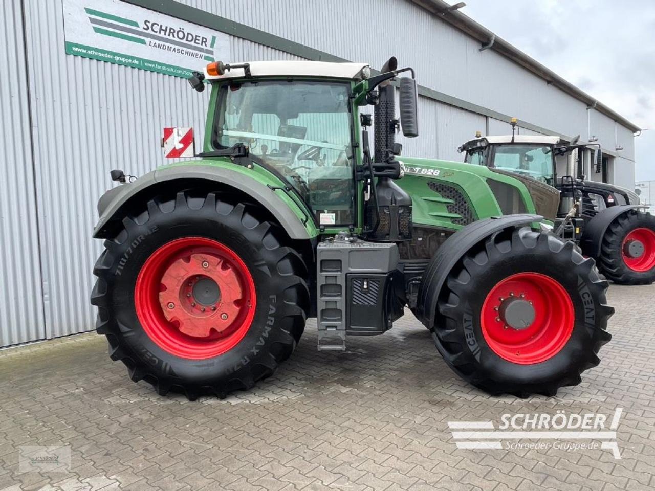 Traktor Türe ait Fendt 828 S4 PROFI PLUS, Gebrauchtmaschine içinde Wildeshausen (resim 2)