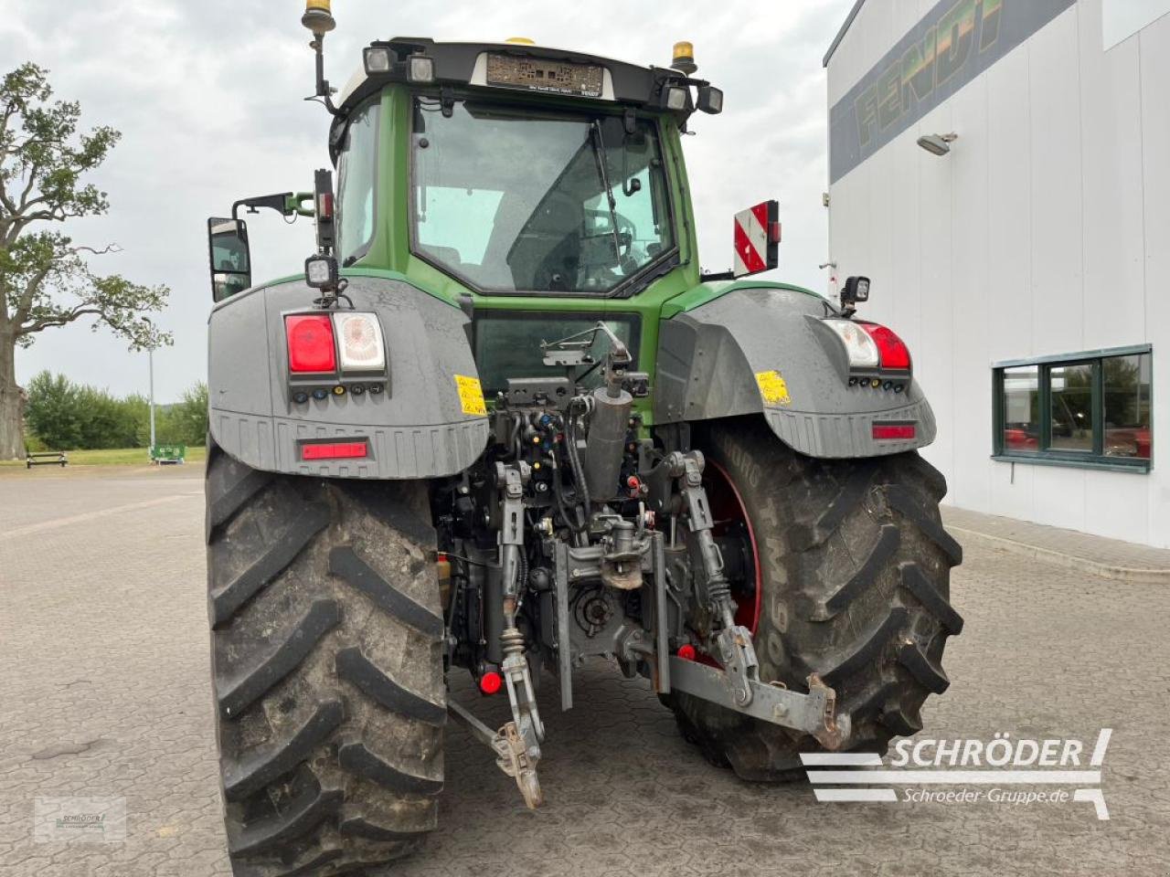 Traktor типа Fendt 828 S4 PROFI PLUS, Gebrauchtmaschine в Leizen (Фотография 8)