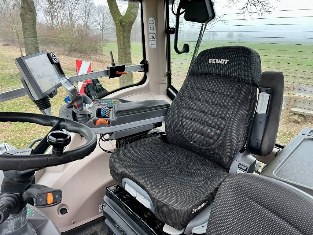 Traktor tip Fendt 828 S4 ProfiPlus, Gebrauchtmaschine in Nijkerkerveen (Poză 9)