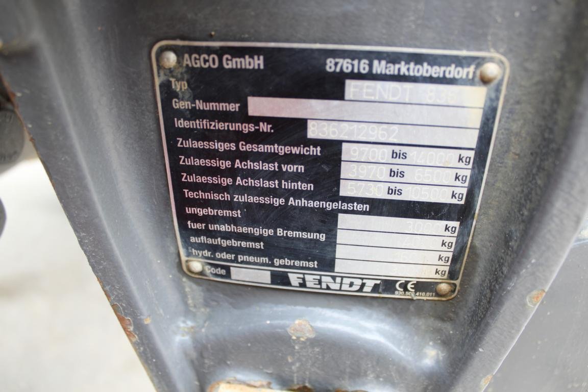 Traktor des Typs Fendt 828 Vario - Nr.: 962, Gebrauchtmaschine in Regensburg (Bild 3)