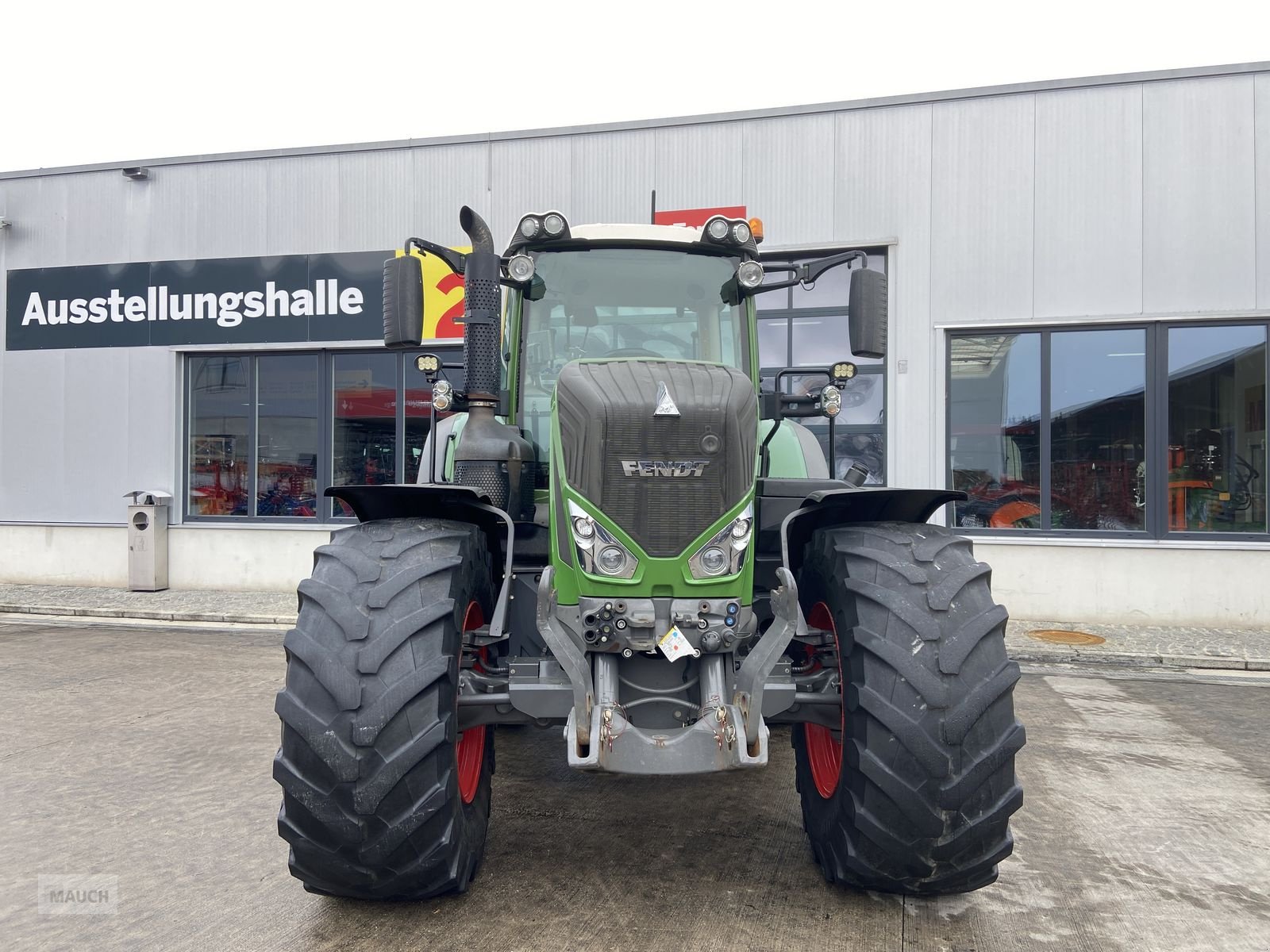 Traktor типа Fendt 828 Vario Profi+, Gebrauchtmaschine в Burgkirchen (Фотография 2)