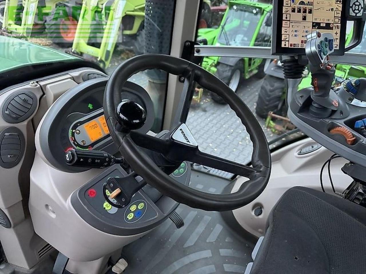 Traktor a típus Fendt 828 vario profi+ plus / gps navi rtk trimble / tms ProfiPlus, Gebrauchtmaschine ekkor: DAMAS?AWEK (Kép 14)