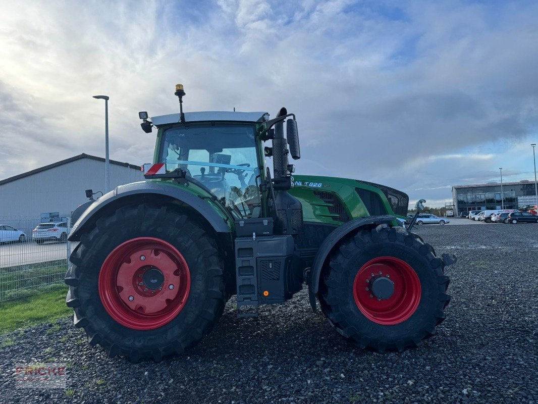 Traktor of the type Fendt 828 Vario Profi Plus, Gebrauchtmaschine in Bockel - Gyhum (Picture 11)