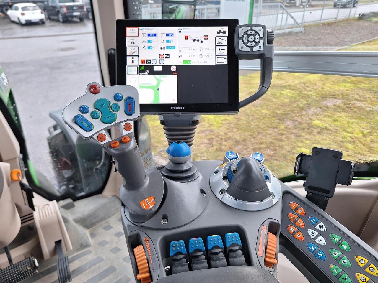 Traktor от тип Fendt 828 Vario Profi Plus, Gebrauchtmaschine в Zweibrücken (Снимка 22)