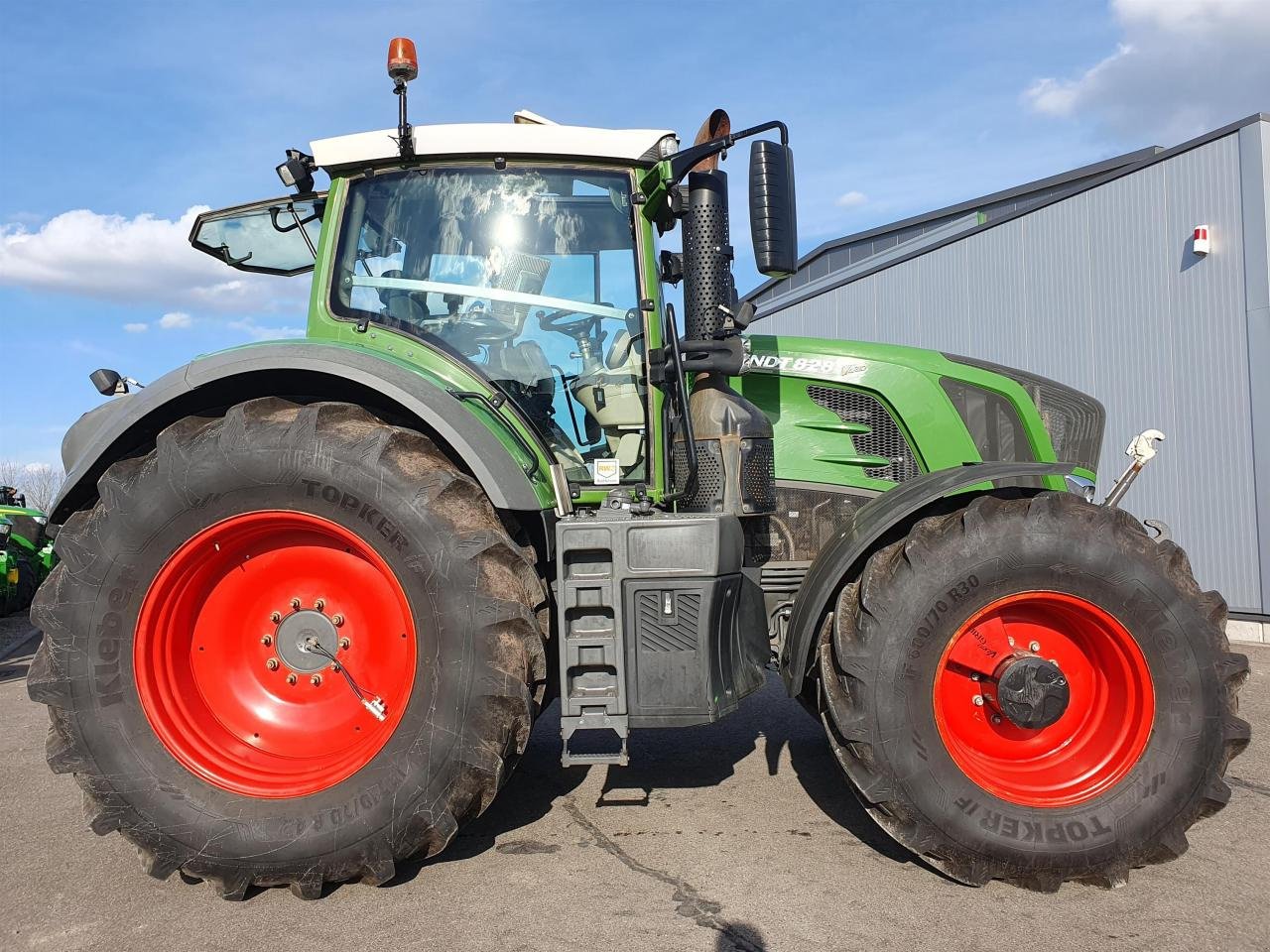 Traktor typu Fendt 828 Vario Profi Plus, Gebrauchtmaschine w Zweibrücken (Zdjęcie 5)
