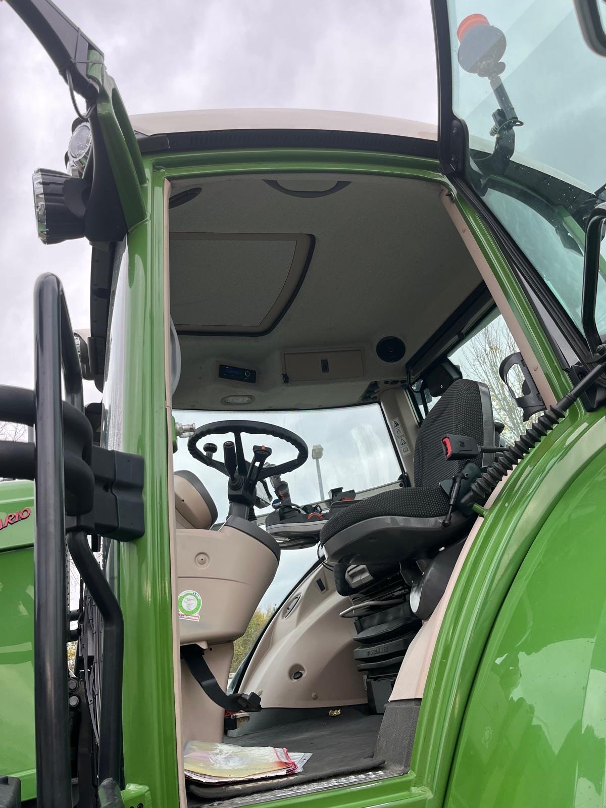 Traktor des Typs Fendt 828 Vario ProfiPlus Garantie, Gebrauchtmaschine in Elmenhorst-Lanken (Bild 2)