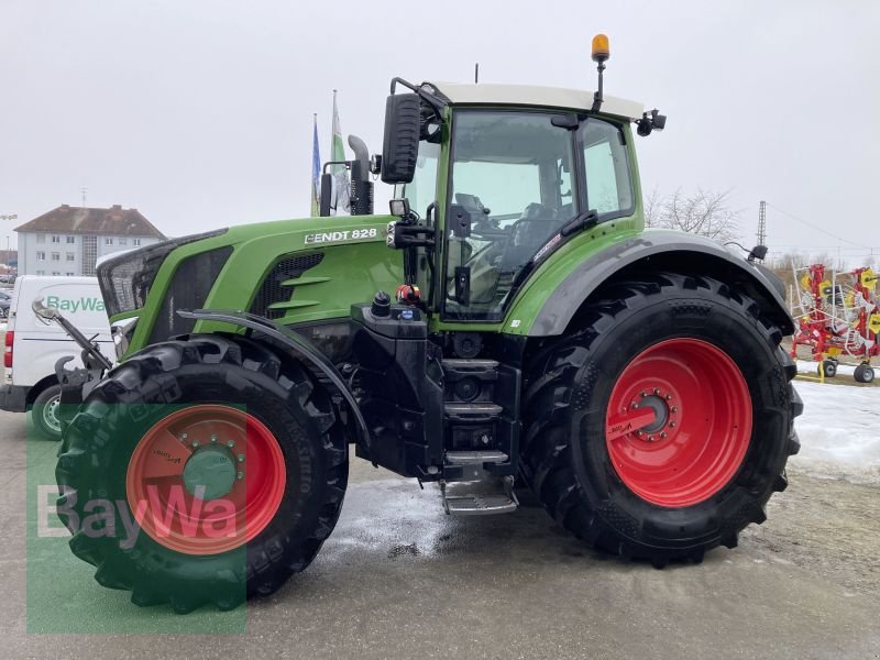 Traktor типа Fendt 828 Vario ProfiPlus Motor neu, Gebrauchtmaschine в Ansbach (Фотография 2)