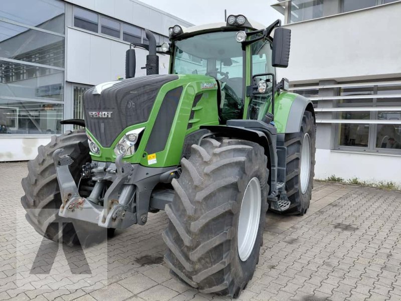 Traktor типа Fendt 828 Vario ProfiPlus RTK, Gebrauchtmaschine в Regensburg (Фотография 1)