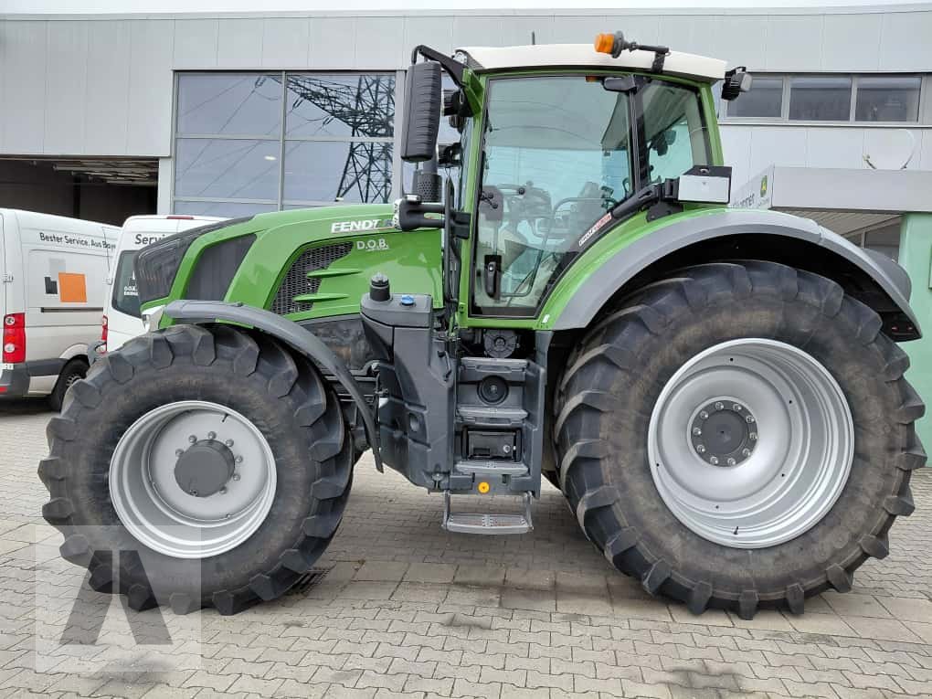Traktor от тип Fendt 828 vario ProfiPlus RTK, Gebrauchtmaschine в Regensburg (Снимка 3)