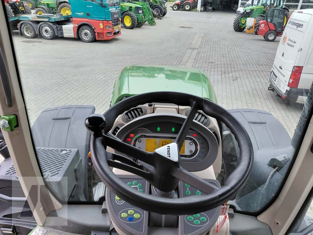 Traktor от тип Fendt 828 vario ProfiPlus RTK, Gebrauchtmaschine в Regensburg (Снимка 12)