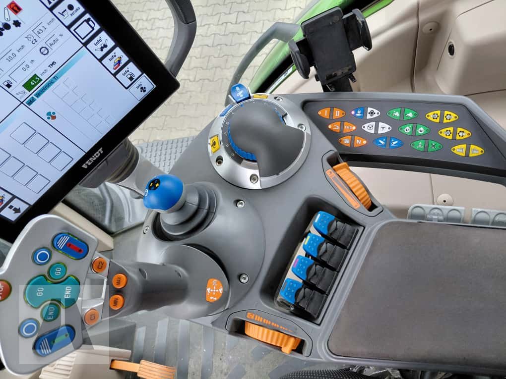 Traktor от тип Fendt 828 vario ProfiPlus RTK, Gebrauchtmaschine в Regensburg (Снимка 17)
