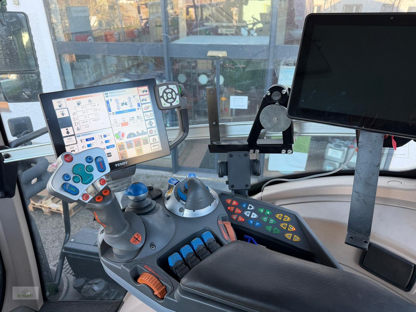 Traktor des Typs Fendt 828 Vario ProfiPlus, Gebrauchtmaschine in Bad Leonfelden (Bild 4)