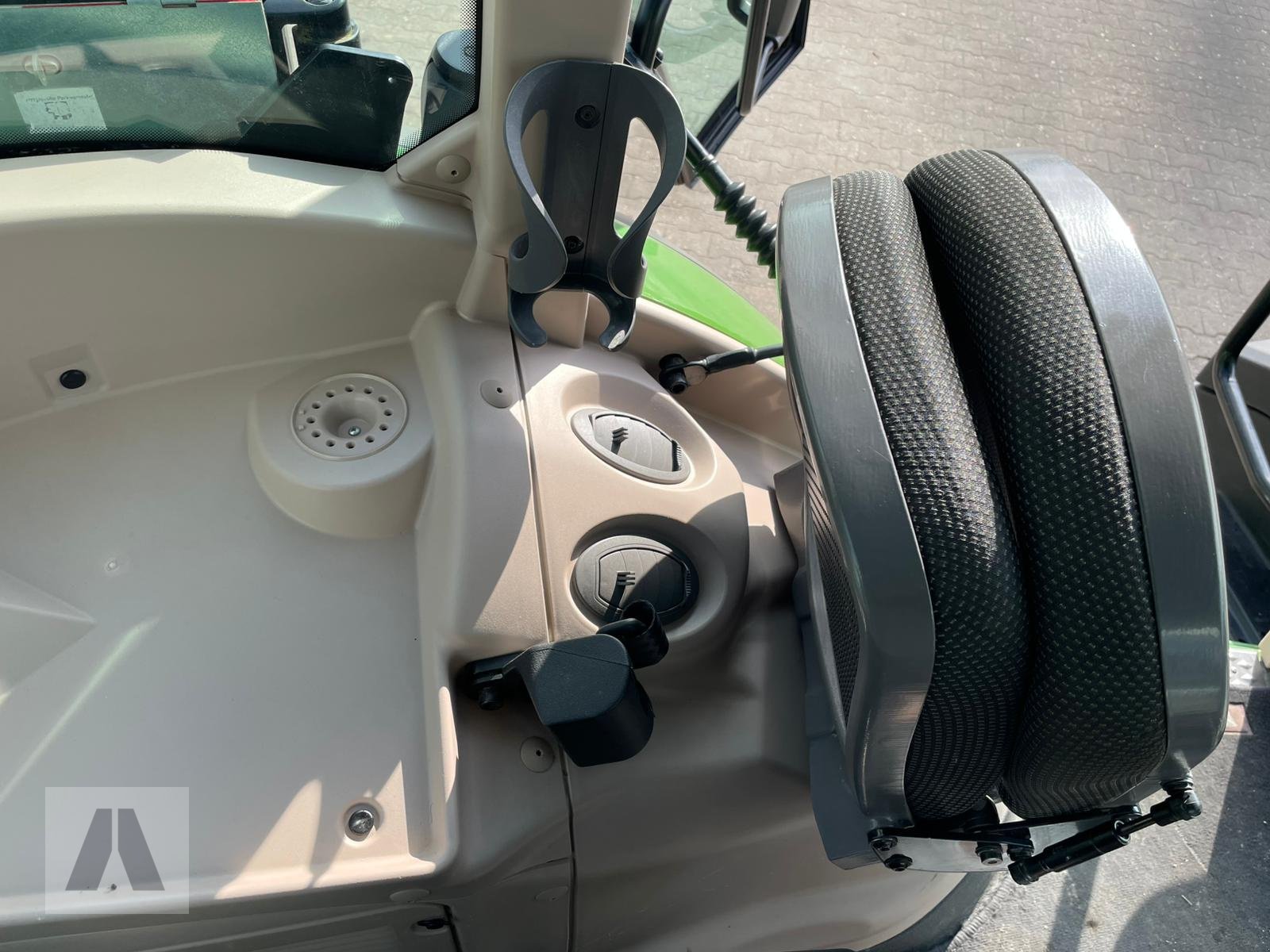 Traktor типа Fendt 828 Vario ProfiPlus, Gebrauchtmaschine в Regensburg (Фотография 13)