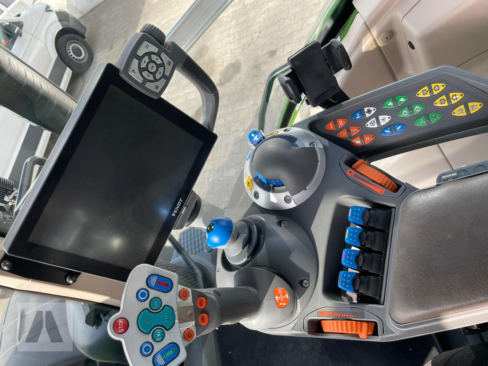 Traktor типа Fendt 828 Vario ProfiPlus, Gebrauchtmaschine в Regensburg (Фотография 18)