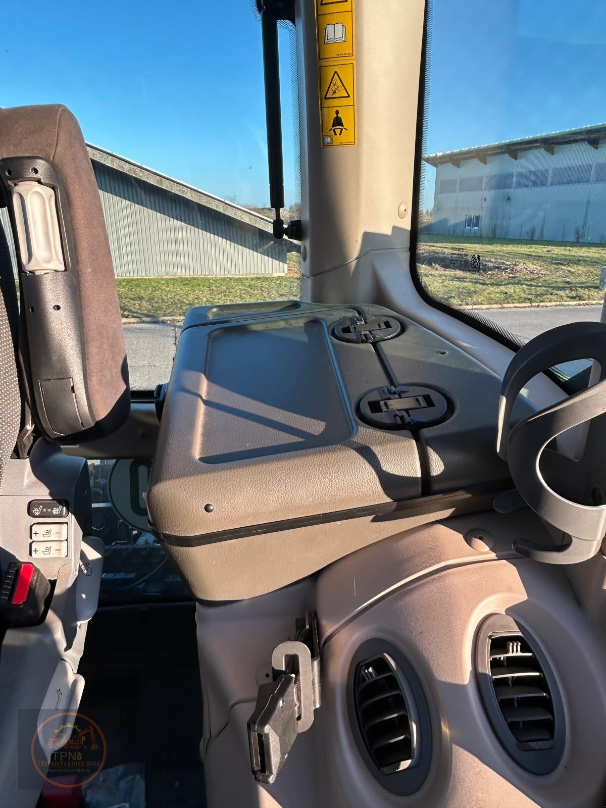 Traktor Türe ait Fendt 828 Vario ProfiPlus, Gebrauchtmaschine içinde Breklum (resim 17)