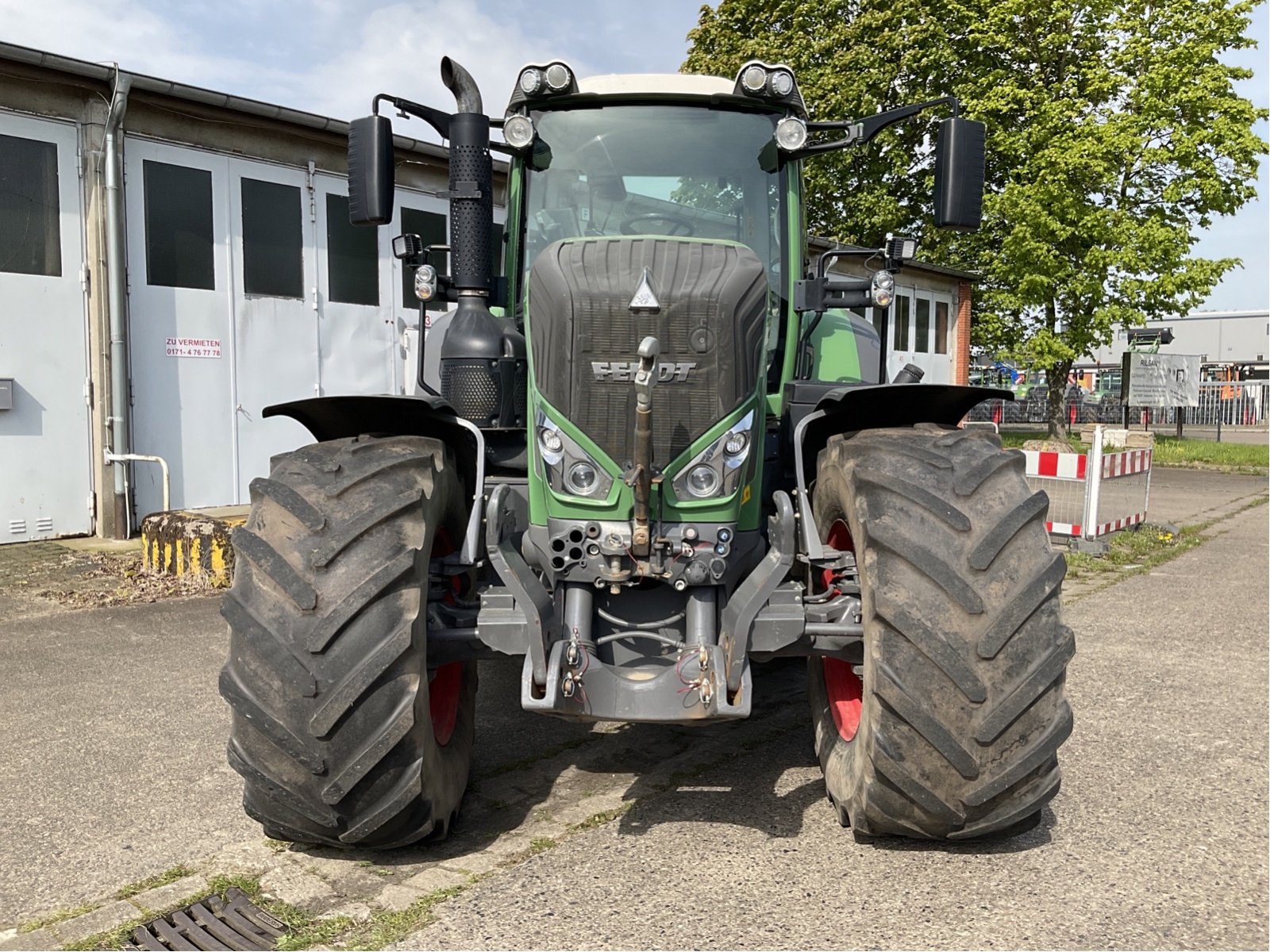 Traktor des Typs Fendt 828 Vario ProfiPlus, Gebrauchtmaschine in Elmenhorst-Lanken (Bild 3)
