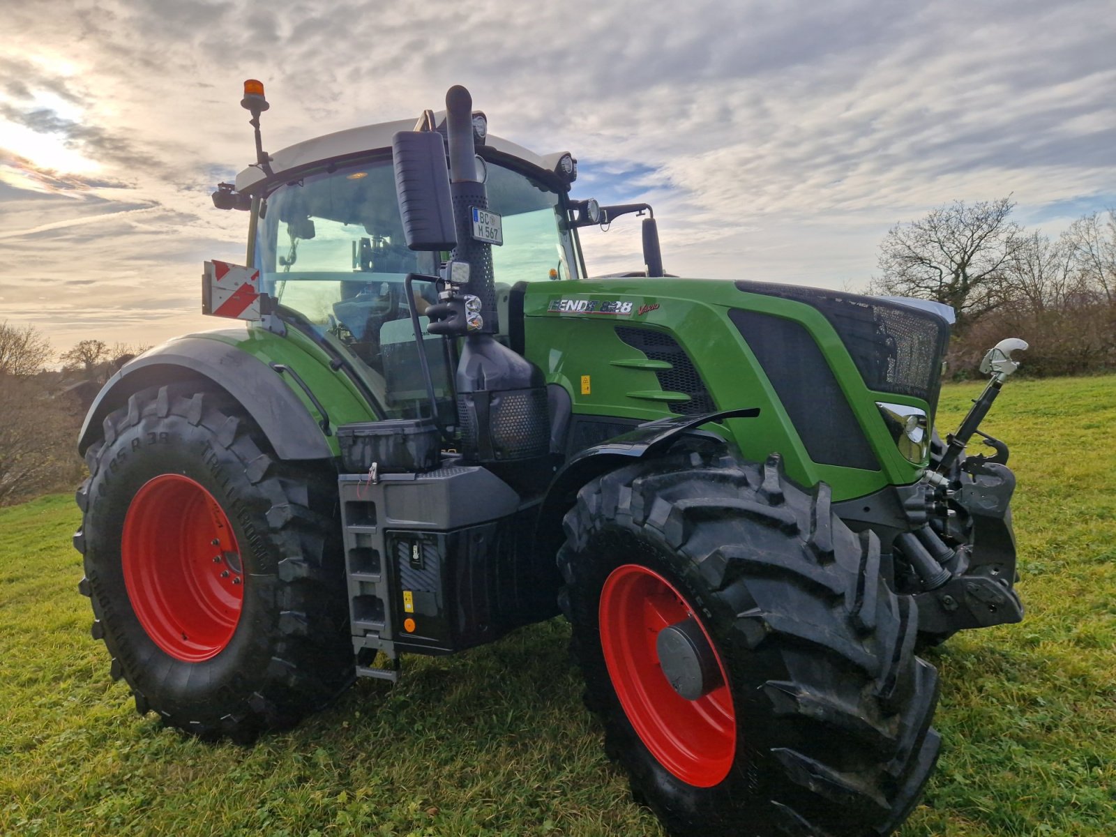 Traktor des Typs Fendt 828 Vario ProfiPlus, Gebrauchtmaschine in Neufra (Bild 8)
