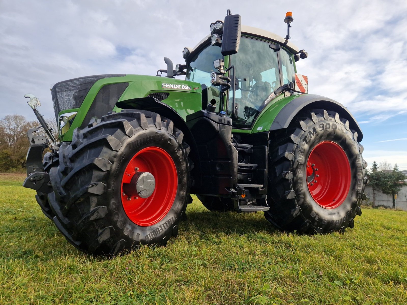 Traktor des Typs Fendt 828 Vario ProfiPlus, Gebrauchtmaschine in Neufra (Bild 9)