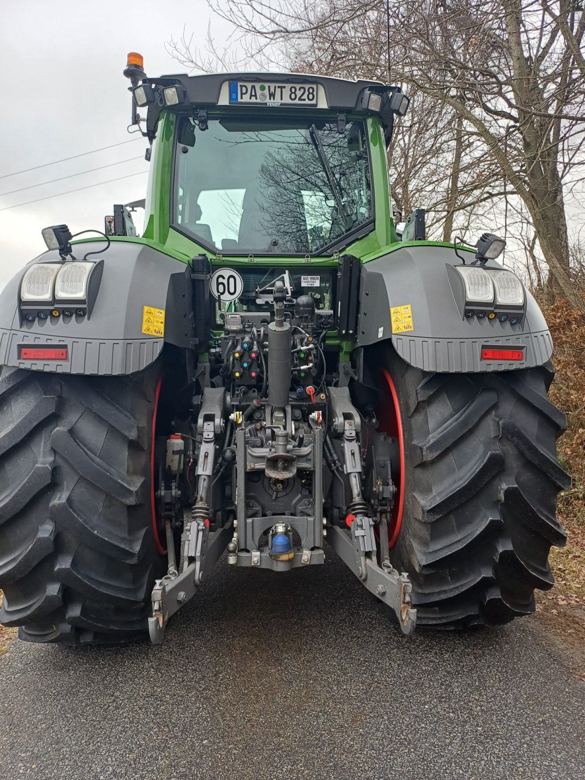 Traktor des Typs Fendt 828 Vario ProfiPlus, Gebrauchtmaschine in Hofkirchen (Bild 2)