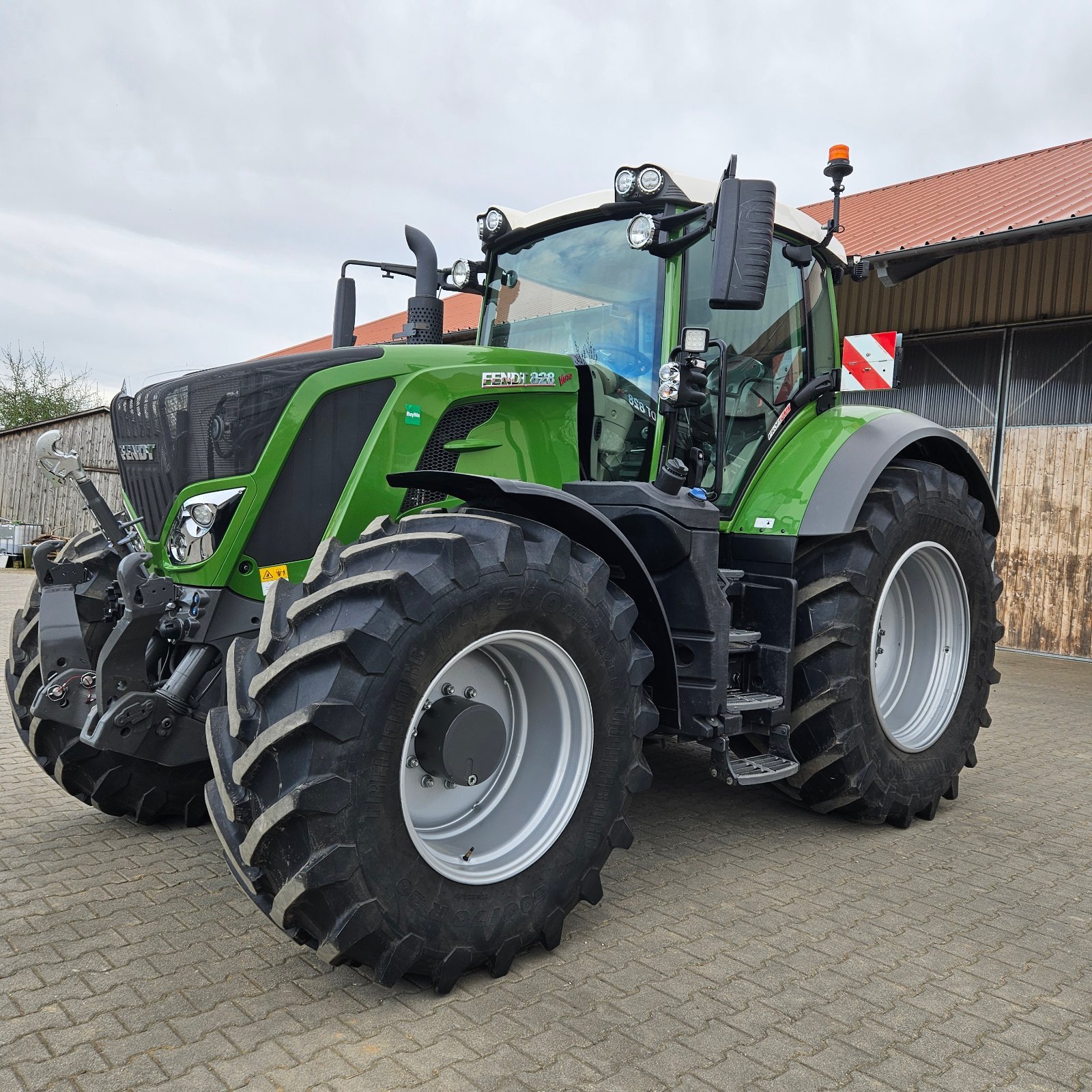 Traktor del tipo Fendt 828 Vario ProfiPlus, Gebrauchtmaschine en Herrngiersdorf  (Imagen 1)