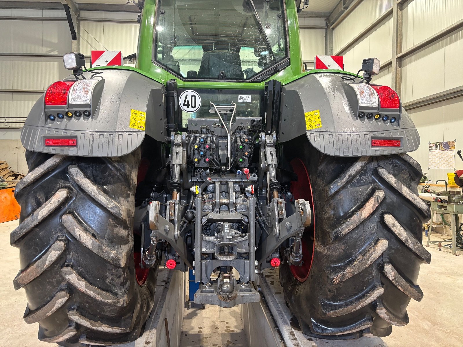 Traktor от тип Fendt 828 Vario ProfiPlus, Gebrauchtmaschine в Hallerndorf (Снимка 2)