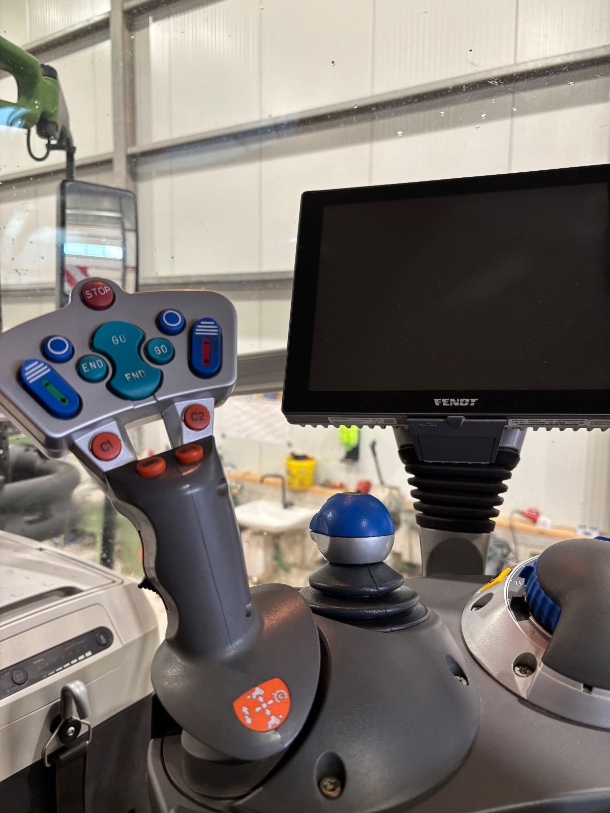 Traktor от тип Fendt 828 Vario ProfiPlus, Gebrauchtmaschine в Hallerndorf (Снимка 3)