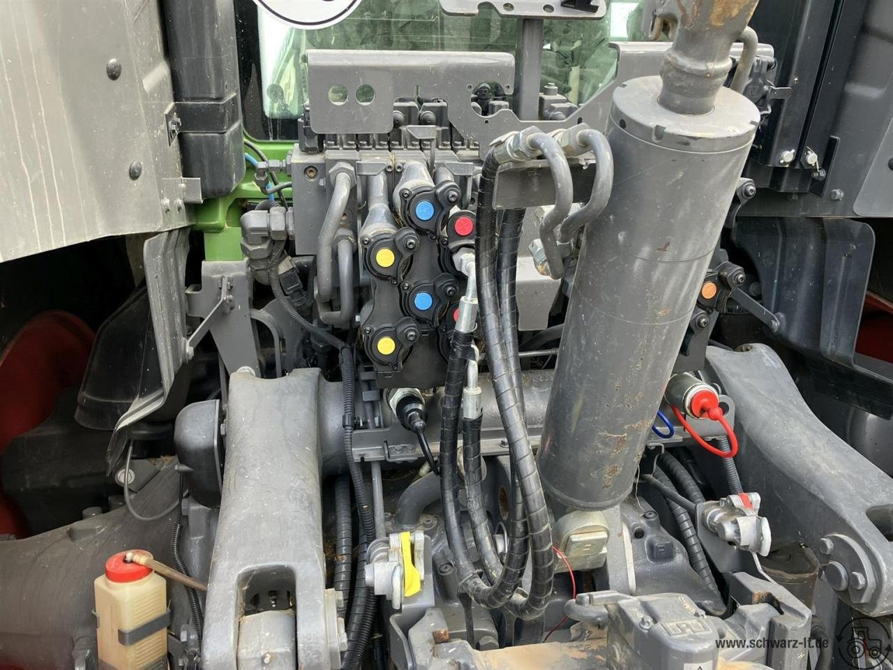 Traktor от тип Fendt 828 Vario S4 !Neuer Motor!, Gebrauchtmaschine в Aspach (Снимка 10)