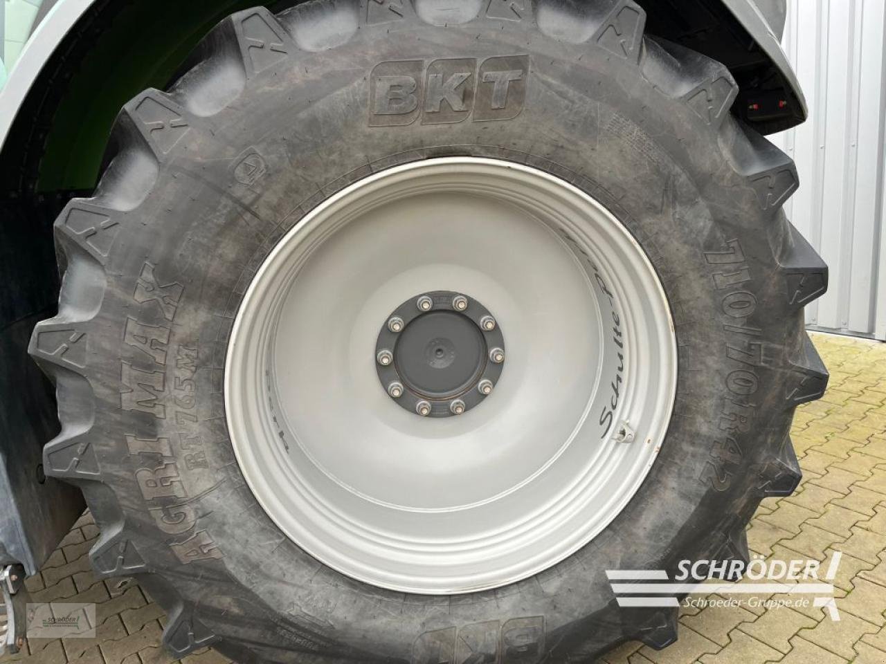 Traktor des Typs Fendt 828 VARIO S4 PROFI -DEFEKT-, Gebrauchtmaschine in Scharrel (Bild 10)