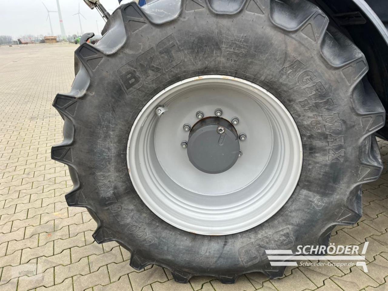 Traktor des Typs Fendt 828 VARIO S4 PROFI -DEFEKT-, Gebrauchtmaschine in Scharrel (Bild 12)