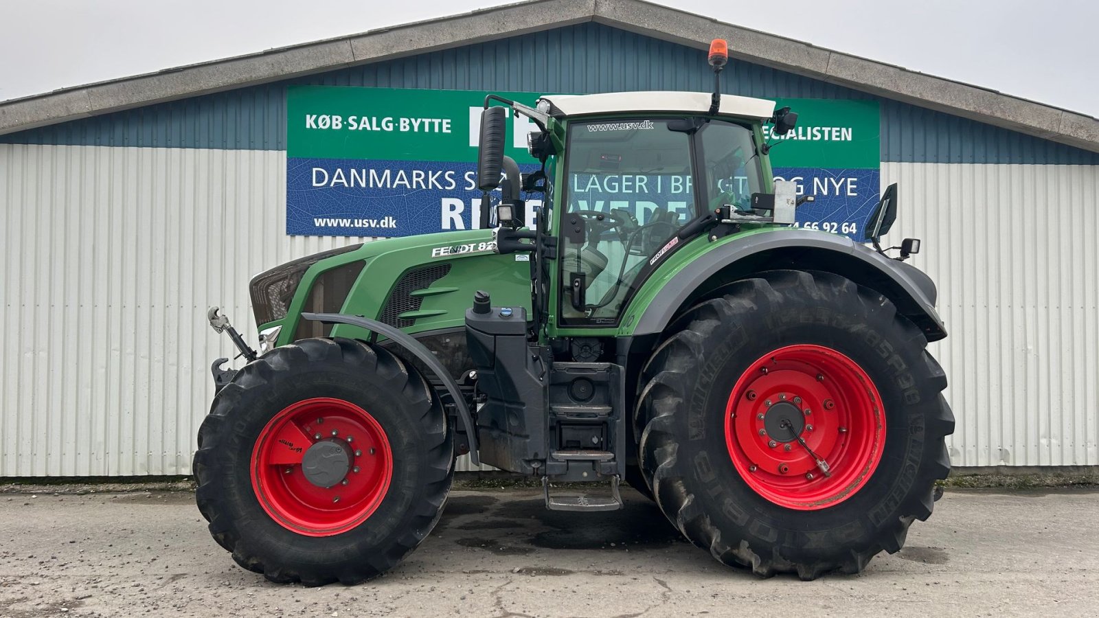 Traktor of the type Fendt 828 Vario S4 Profi Plus Front PTO + VarioGrip, Gebrauchtmaschine in Rødekro (Picture 1)