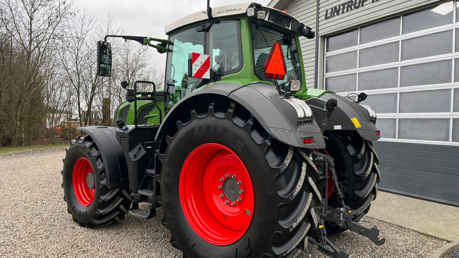 Traktor des Typs Fendt 828 Vario S4 Profi Plus Med frontlift, Gebrauchtmaschine in Lintrup (Bild 3)
