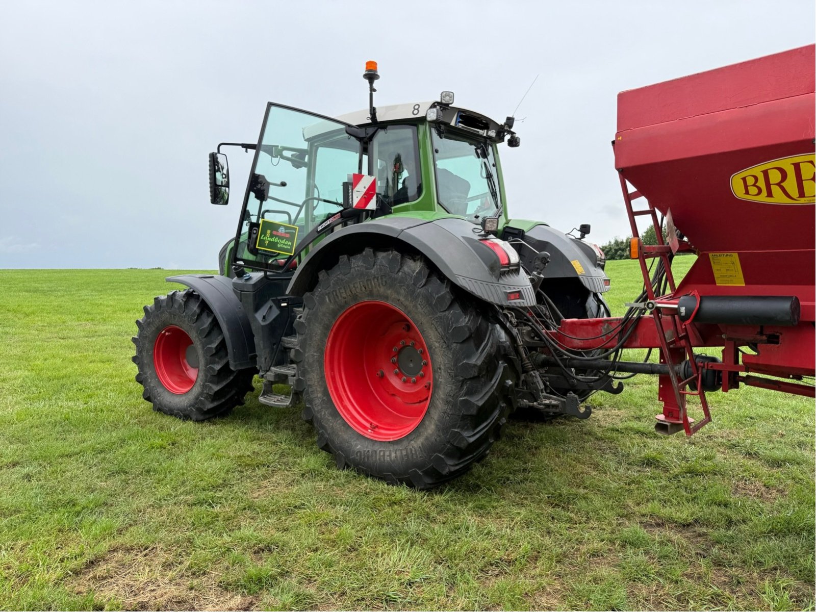 Traktor tip Fendt 828 Vario S4 Profi Plus Nr.8, Gebrauchtmaschine in Bützow (Poză 3)
