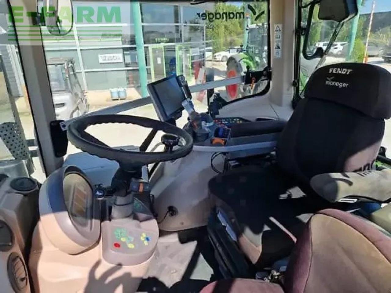 Traktor of the type Fendt 828 vario s4 profi plus ProfiPlus, Gebrauchtmaschine in MONFERRAN (Picture 11)