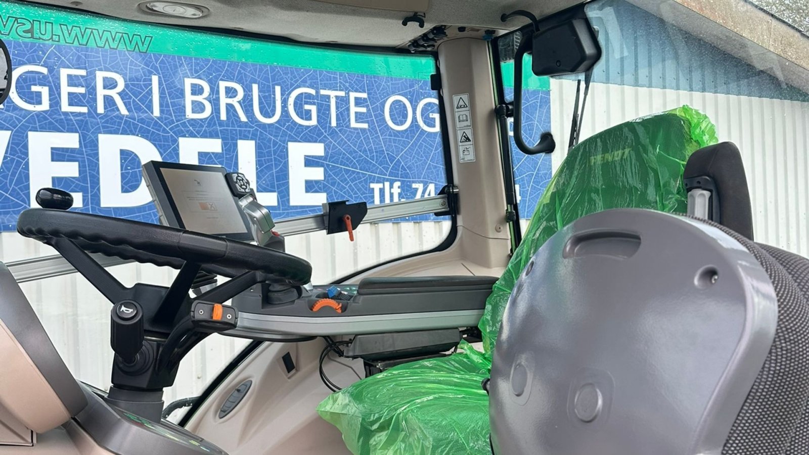 Traktor of the type Fendt 828 Vario S4 Profi Plus VarioGrip, Gebrauchtmaschine in Rødekro (Picture 11)