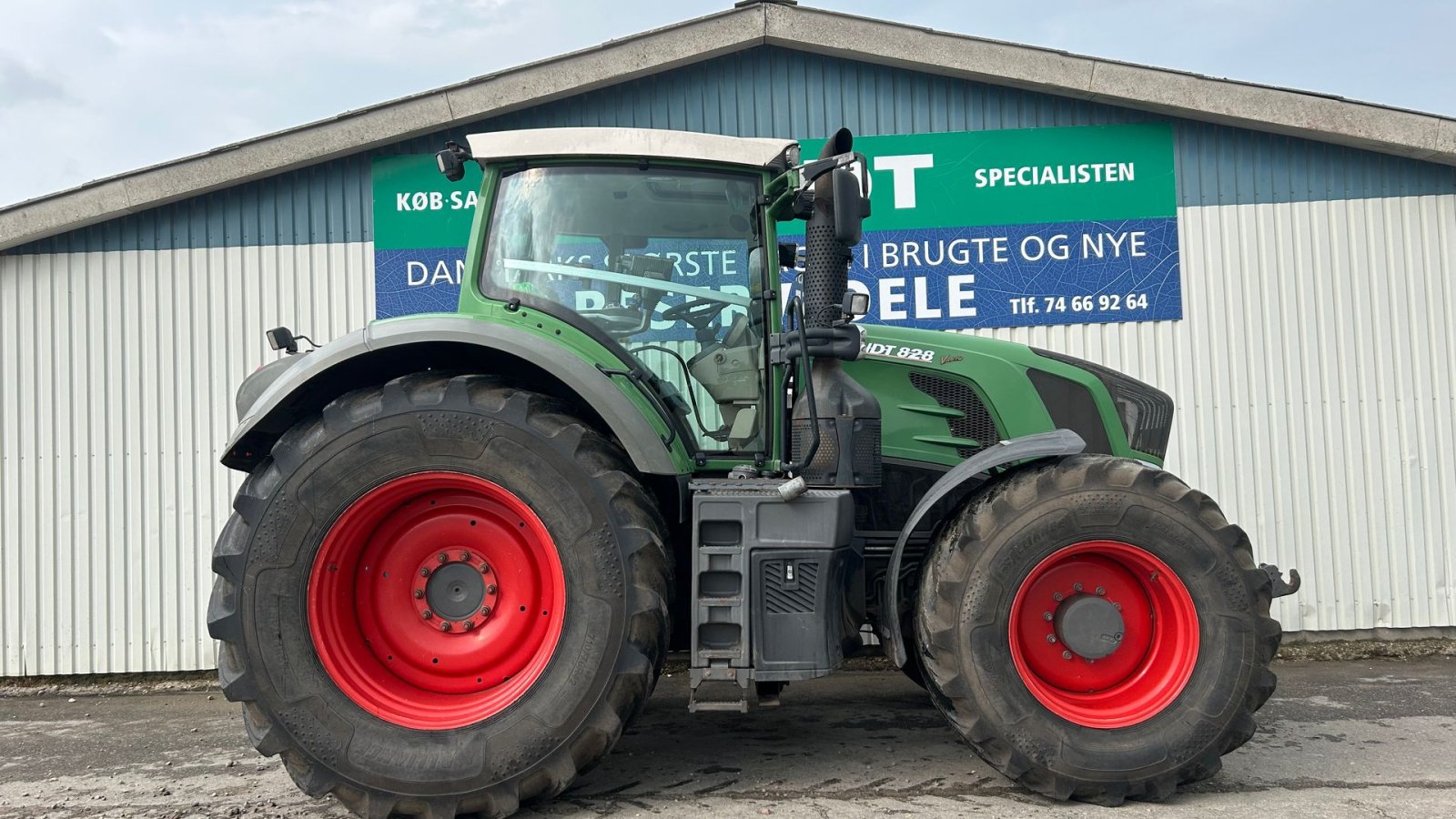 Traktor des Typs Fendt 828 Vario S4 Profi Plus, Gebrauchtmaschine in Rødekro (Bild 4)