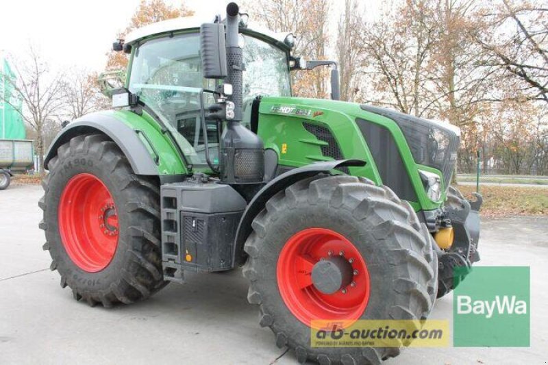 Traktor des Typs Fendt 828 VARIO S4 PROFI PLUS, Gebrauchtmaschine in Straubing (Bild 3)