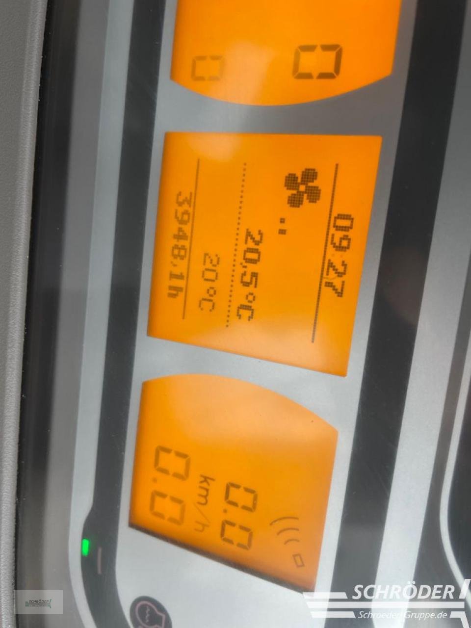 Traktor Türe ait Fendt 828 VARIO S4 PROFI PLUS, Gebrauchtmaschine içinde Wildeshausen (resim 16)