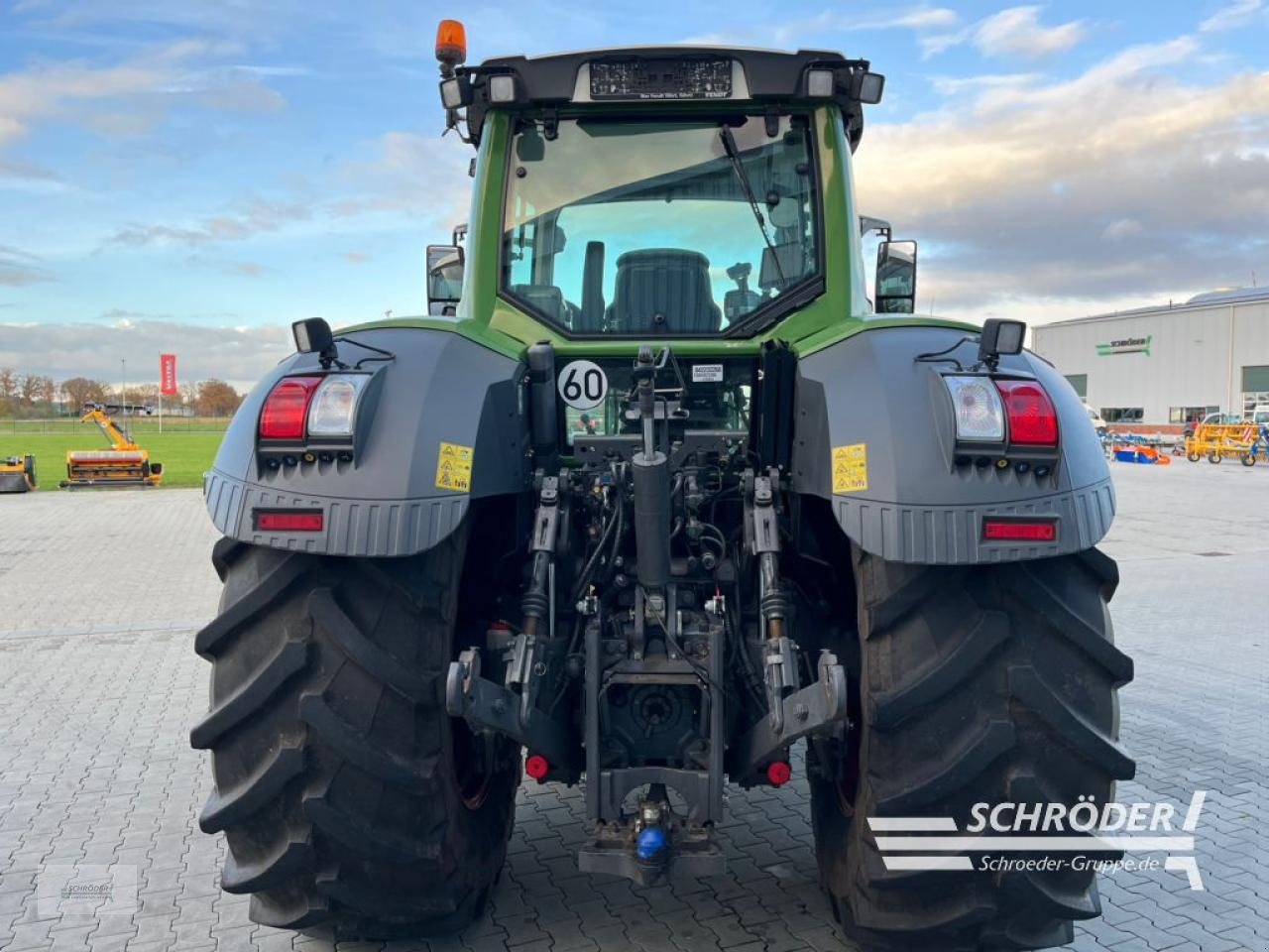 Traktor типа Fendt 828 VARIO S4 PROFI PLUS, Gebrauchtmaschine в Wildeshausen (Фотография 3)