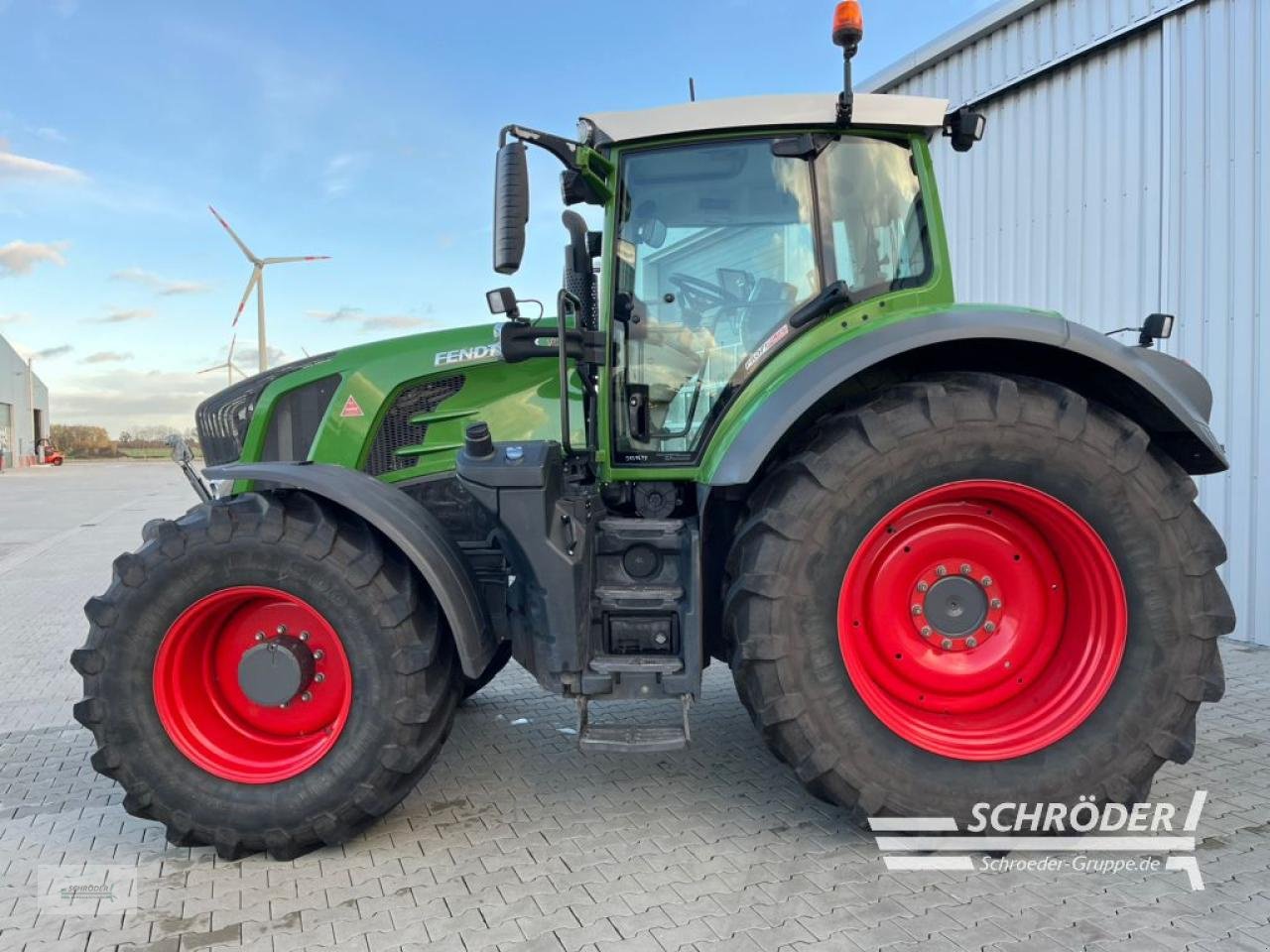 Traktor типа Fendt 828 VARIO S4 PROFI PLUS, Gebrauchtmaschine в Wildeshausen (Фотография 4)