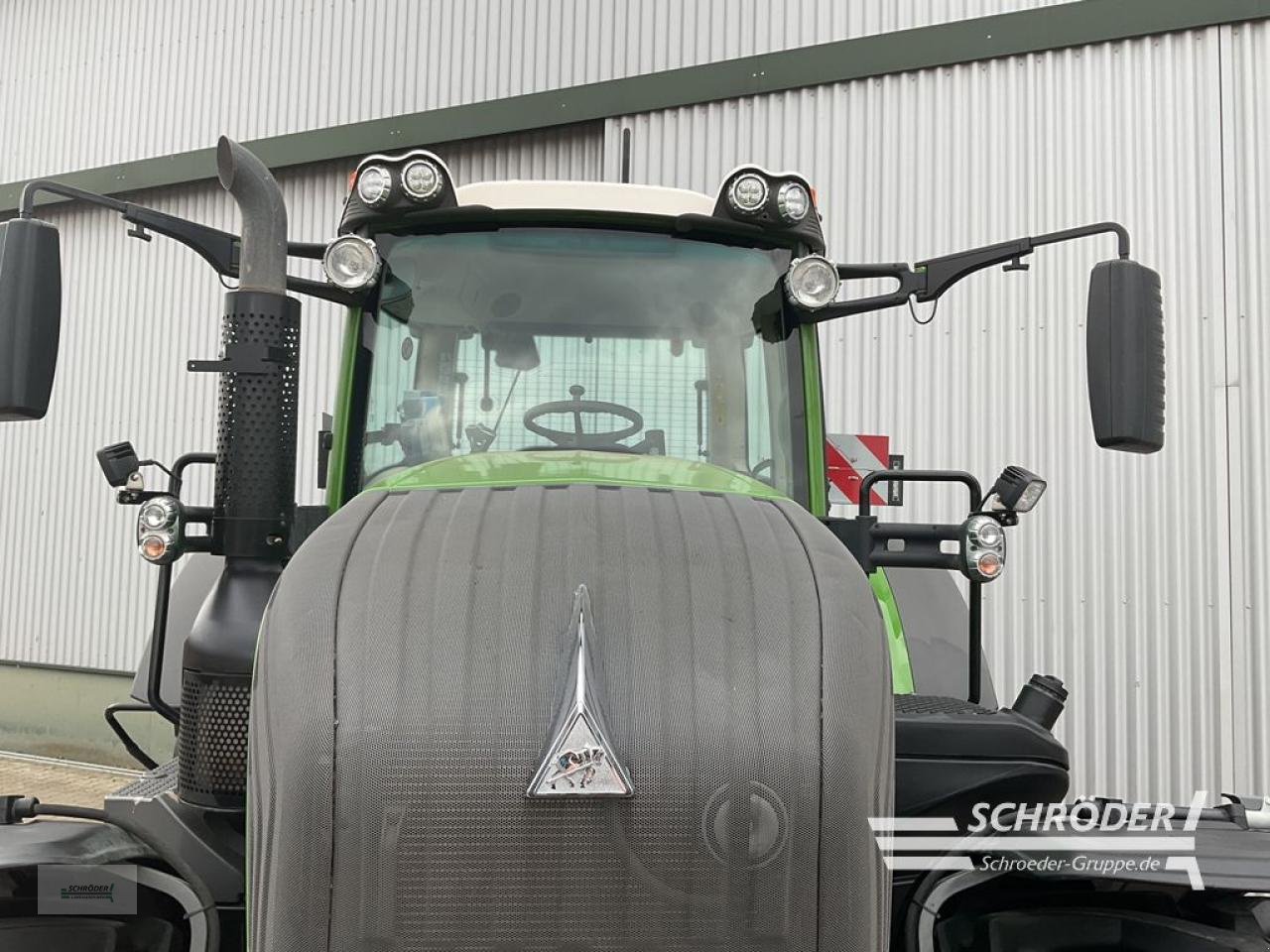 Traktor of the type Fendt 828 VARIO S4 PROFI PLUS, Gebrauchtmaschine in Wildeshausen (Picture 21)