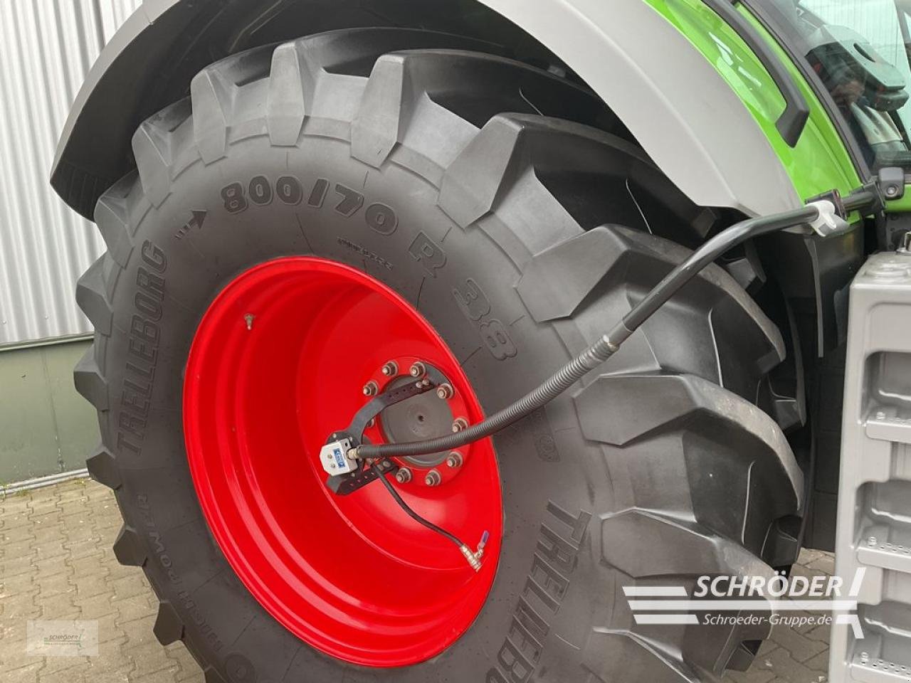 Traktor of the type Fendt 828 VARIO S4 PROFI PLUS, Gebrauchtmaschine in Wildeshausen (Picture 24)