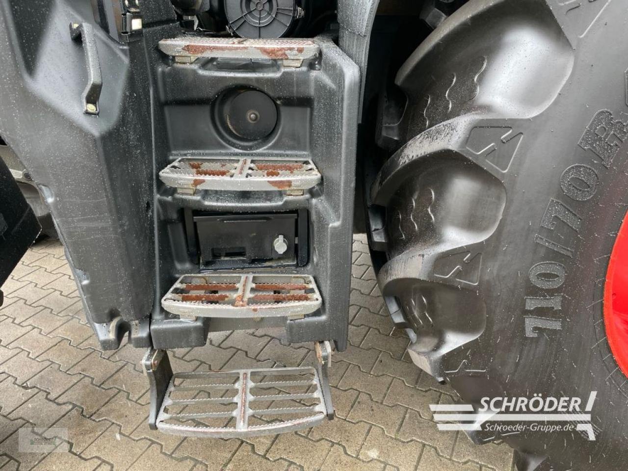 Traktor типа Fendt 828 VARIO S4 PROFI PLUS, Gebrauchtmaschine в Wildeshausen (Фотография 15)