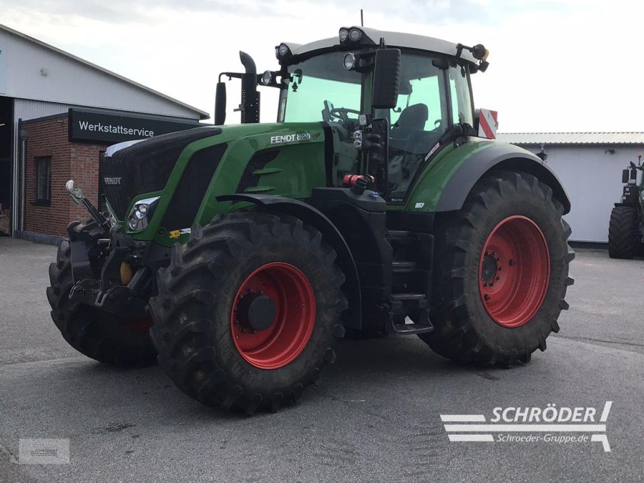 Traktor des Typs Fendt 828 VARIO S4 PROFI PLUS, Gebrauchtmaschine in Wardenburg (Bild 5)