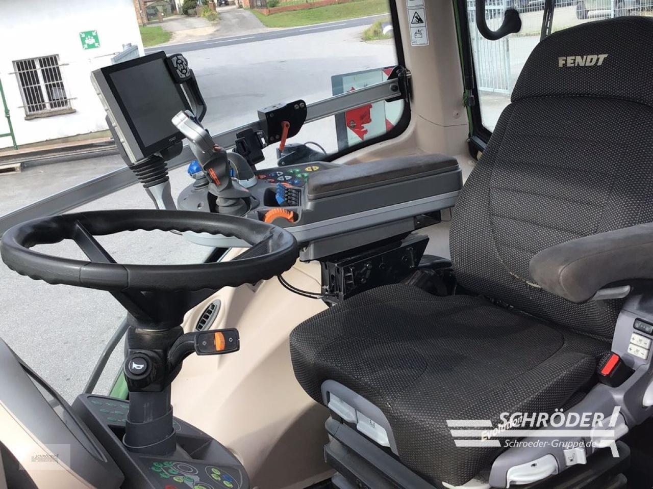 Traktor des Typs Fendt 828 VARIO S4 PROFI PLUS, Gebrauchtmaschine in Wardenburg (Bild 10)